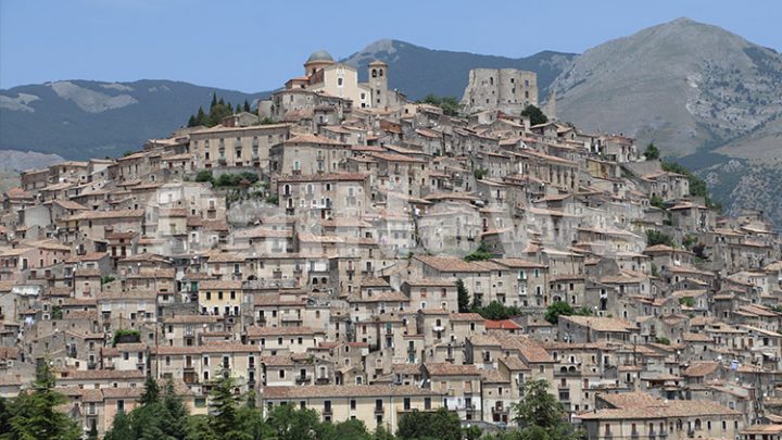 Torna il presepe vivente nel centro storico di Morano Calabro.