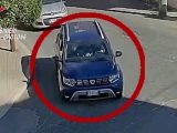 Pestano poliziotto che li aveva fermati in auto, 4 arresti a Crotone