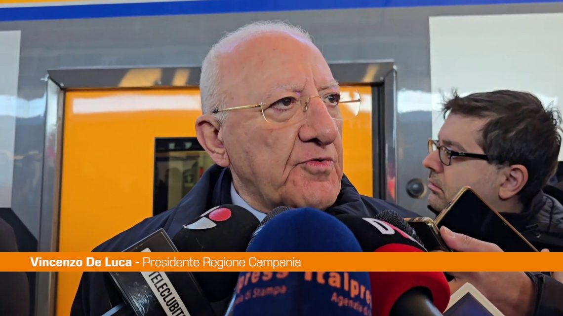 Codice della strada, De Luca “Stretta sul telefonino è necessaria” Codice della strada, De Luca “Stretta sul telefonino è necessaria”