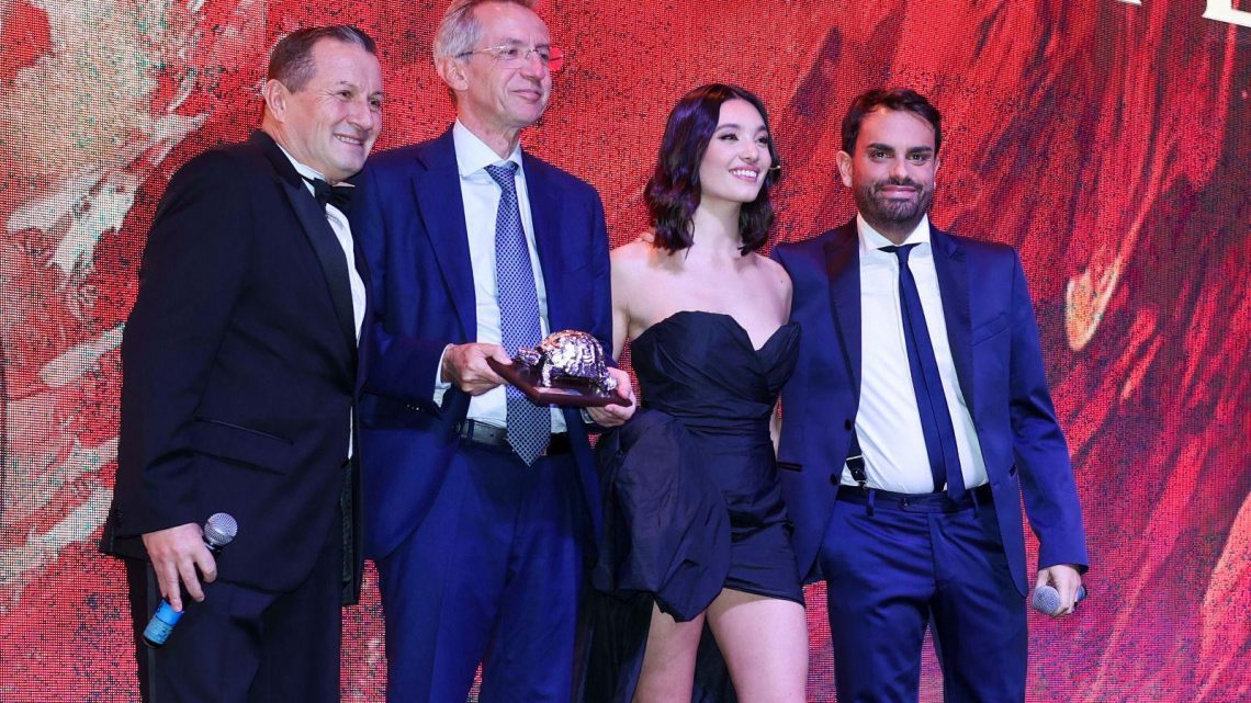 Premio Donne per Napoli – Carpisa Yamamay Miriade: numeri da record per l’edizione 2024 Premio Donne per Napoli – Carpisa Yamamay Miriade: numeri da record per l’edizione 2024