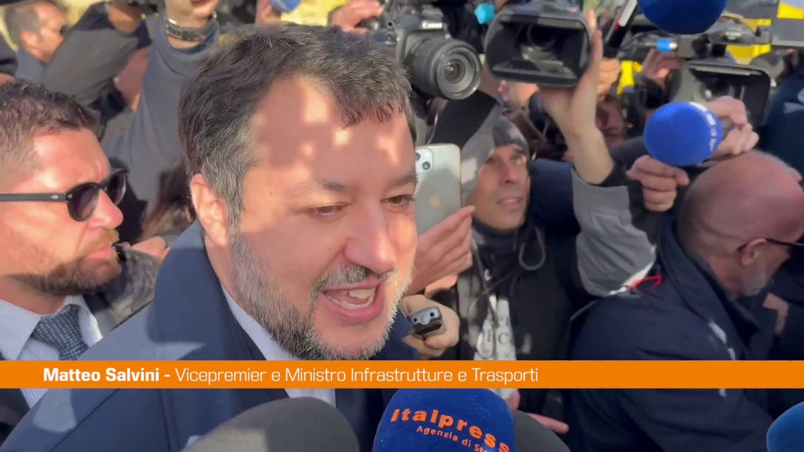 Open Arms, Salvini “Fiero di aver difeso il mio Paese, rifarei tutto” Open Arms, Salvini “Fiero di aver difeso il mio Paese, rifarei tutto”