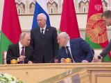 Putin e Lukashenko firmano accordo per la difesa comune