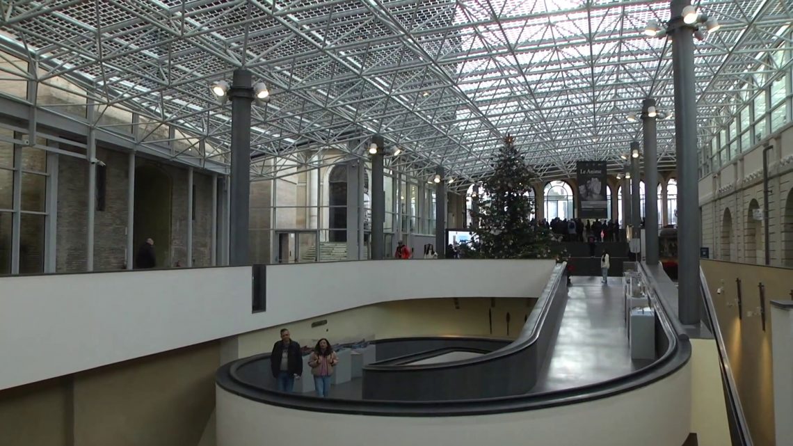 Acea inaugura una nuova vetrata fotovoltaica ai Musei Vaticani Acea inaugura una nuova vetrata fotovoltaica ai Musei Vaticani