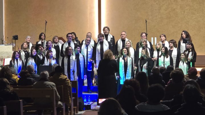 Praia a Mare incantata dal gospel di Elisa Brown e del Come Shine Choir