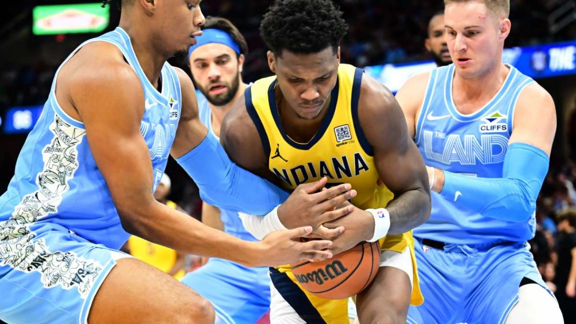 Indiana stoppa la striscia di Cleveland, crolla Milwaukee Indiana stoppa la striscia di Cleveland, crolla Milwaukee