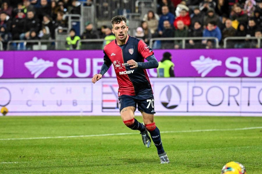Vittoria netta del Cagliari, poker al Lecce in rimonta Vittoria netta del Cagliari, poker al Lecce in rimonta