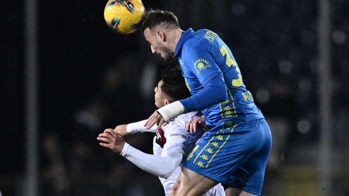 Lampi di Colombo e Dominguez, Empoli-Bologna 1-1 Lampi di Colombo e Dominguez, Empoli-Bologna 1-1
