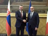 Camera, Fontana incontra il presidente della Repubblica Slovacca