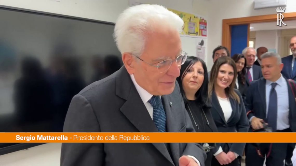 Mattarella visita una scuola di Palermo “C’è molto di buono in Italia” Mattarella visita una scuola di Palermo “C’è molto di buono in Italia”