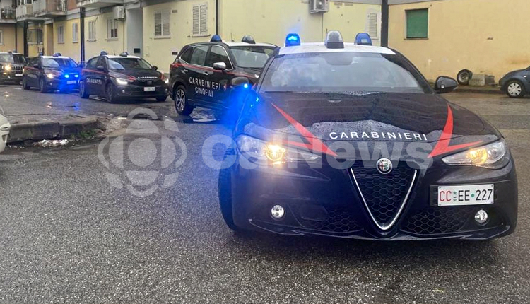 Tentato omicidio a Scalea: arrestato 36enne per aggressione con arma da taglio. Tentato omicidio a Scalea: arrestato 36enne per aggressione con arma da taglio.
