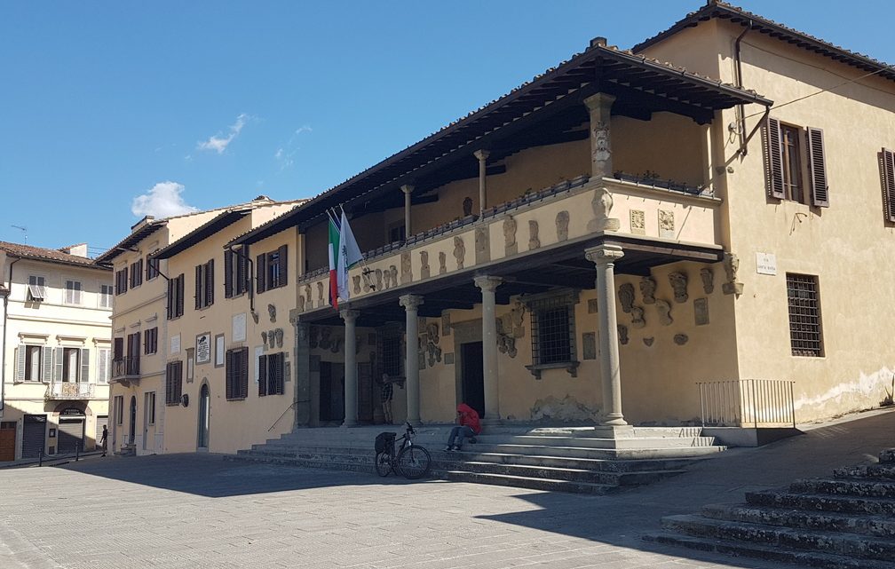Comune di Fiesole, Specialista nei rapporti con i media