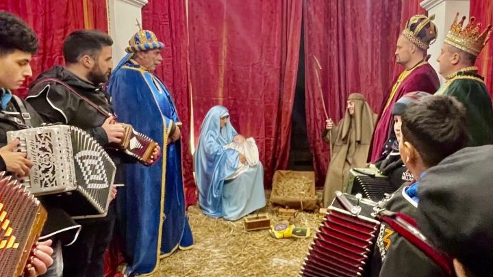Belvedere Marittimo: la rappresentazione del Presepe Vivente nel centro storico.