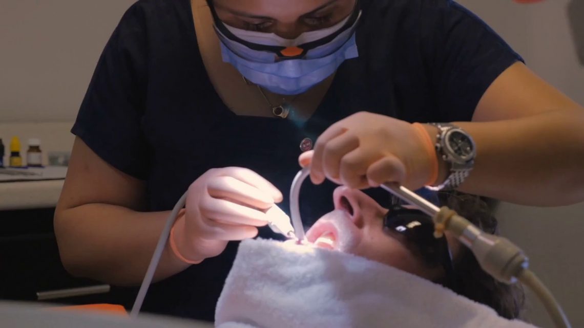 Implantologia dentale, attenzione ai “procuratori d’affari” all’estero Implantologia dentale, attenzione ai “procuratori d’affari” all’estero