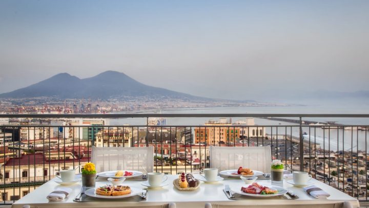 A San Valentino “Love Bites” al Renaissance Naples Hotel Mediterraneo