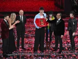 Sanremo, vince Olly. Secondo Lucio Corsi. Fischi per Giorgia e Achille Lauro fuori dalla top five