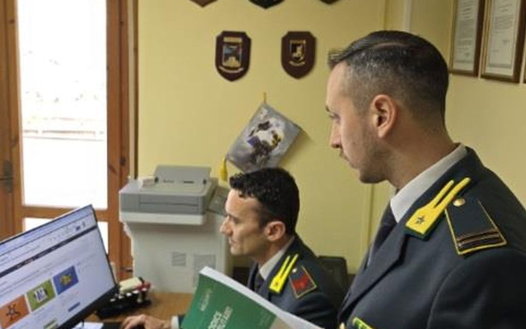 Maxi frode fiscale su commercio auto, sequestro per 5 milioni a Cosenza