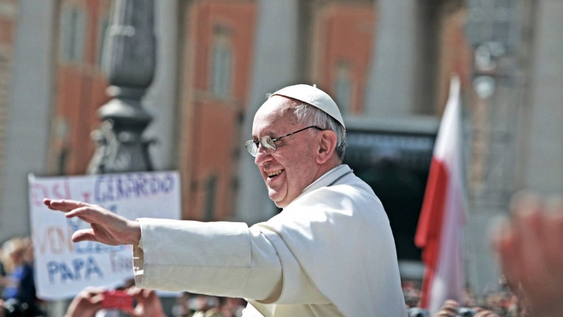 Le condizioni di Papa Francesco sono ancora critiche ma è vigile Le condizioni di Papa Francesco sono ancora critiche ma è vigile