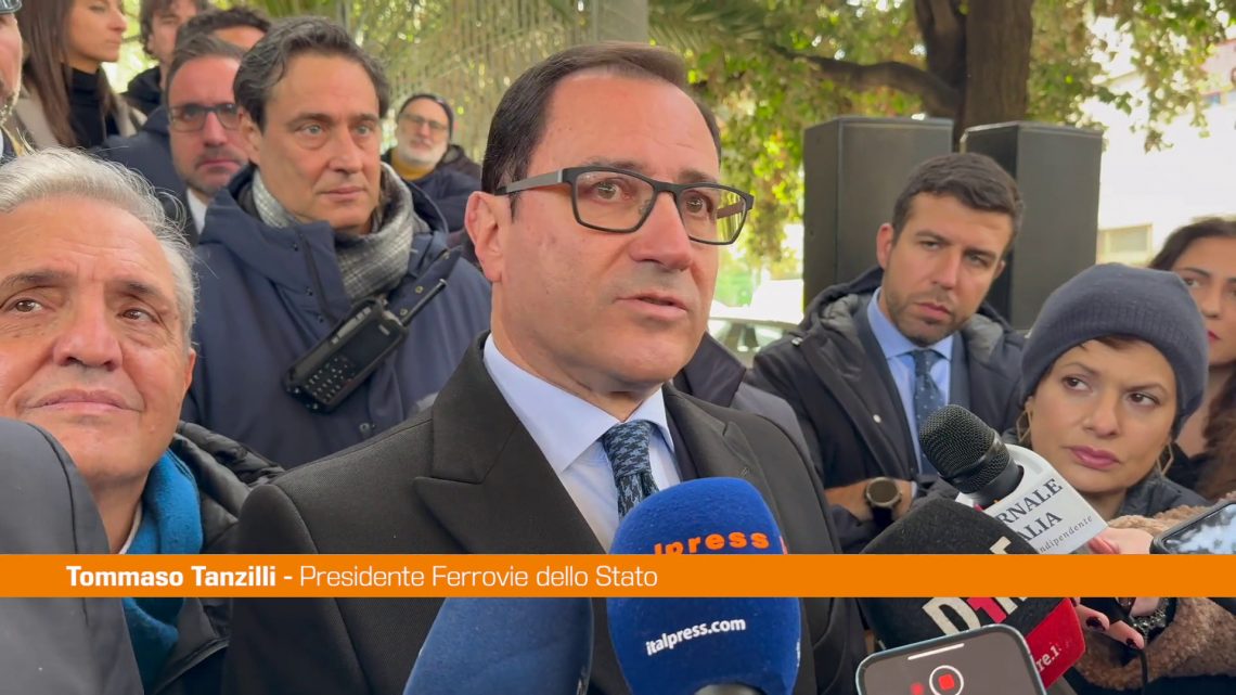 Tanzilli “11 milioni per riqualificare la stazione di Roma-San Pietro” Tanzilli “11 milioni per riqualificare la stazione di Roma-San Pietro”