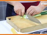 Sorsi di benessere – Crema leggera di zucchine, cipollotto e mandorle