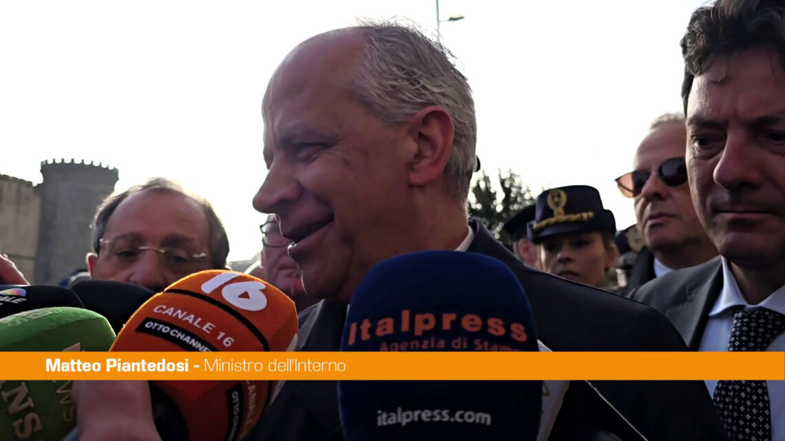 Campania, Piantedosi “Contentissimo se candidato fosse Zinzi” Campania, Piantedosi “Contentissimo se candidato fosse Zinzi”