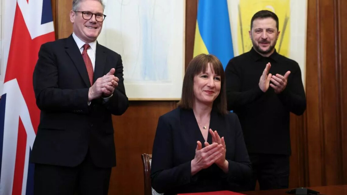 Zelensky “Accordo con Gran Bretagna per prestito per rafforzare capacità difesa Ucraina” Zelensky “Accordo con Gran Bretagna per prestito per rafforzare capacità difesa Ucraina”