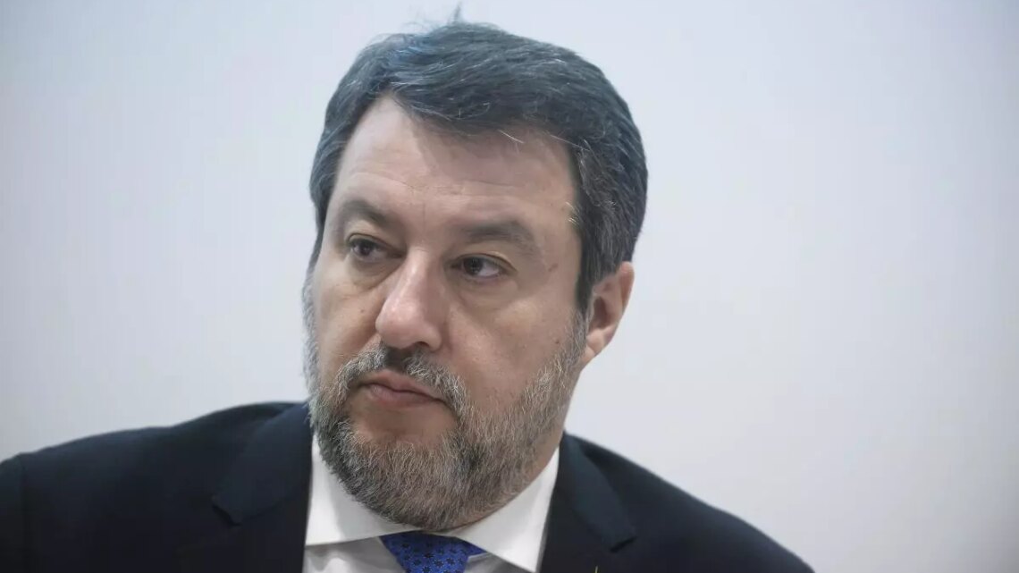Salvini “Italia può dialogare con Trump, no all’esercito europeo” Salvini “Italia può dialogare con Trump, no all’esercito europeo”