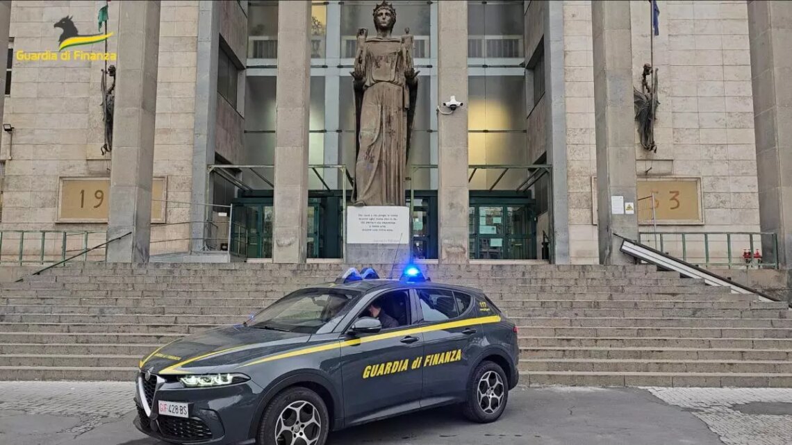 A Catania 11 indagati per frode fiscale, sequestati beni per 4,6 mln A Catania 11 indagati per frode fiscale, sequestati beni per 4,6 mln