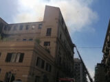 Incendio a Palermo, crolla buona parte del tetto dell’appartamento