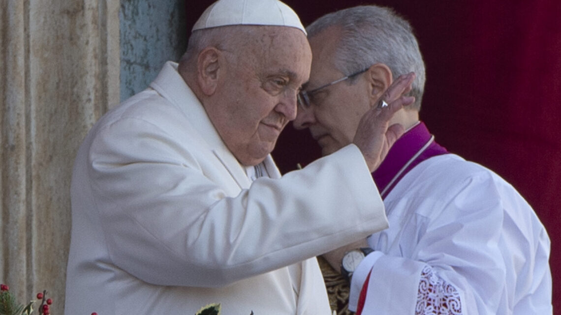Il Papa intende affacciarsi dal Gemelli, il messaggio “Sento il vostro sostegno” Il Papa intende affacciarsi dal Gemelli, il messaggio “Sento il vostro sostegno”