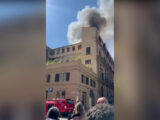 Incendio in centro a Palermo, le immagini del rogo