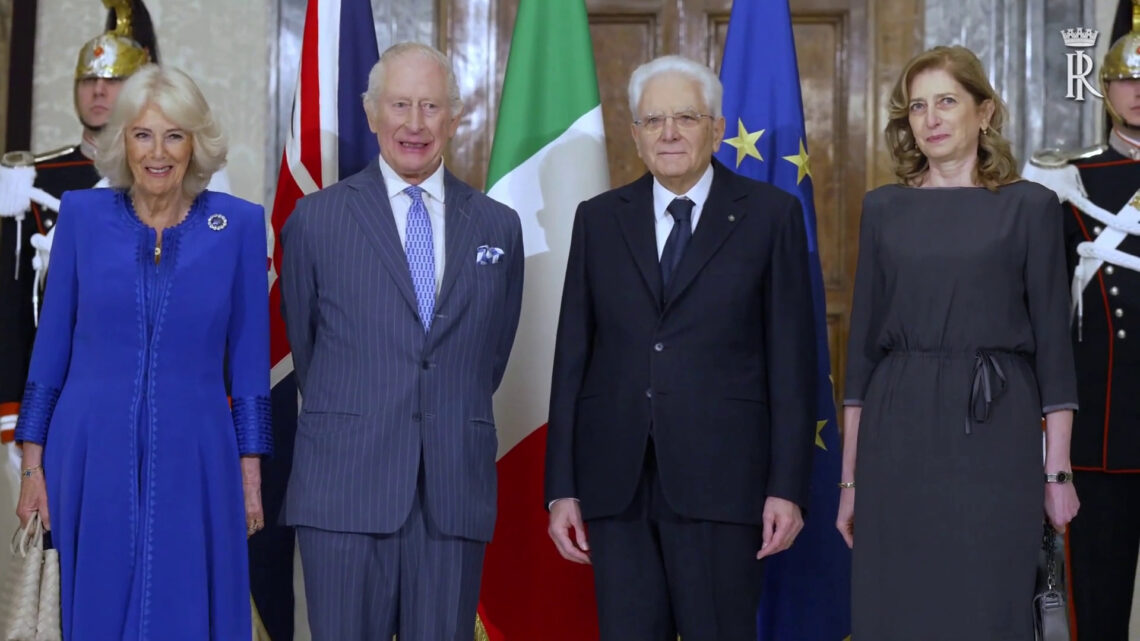 Mattarella riceve al Quirinale i Reali britannici Carlo III e Camilla Mattarella riceve al Quirinale i Reali britannici Carlo III e Camilla
