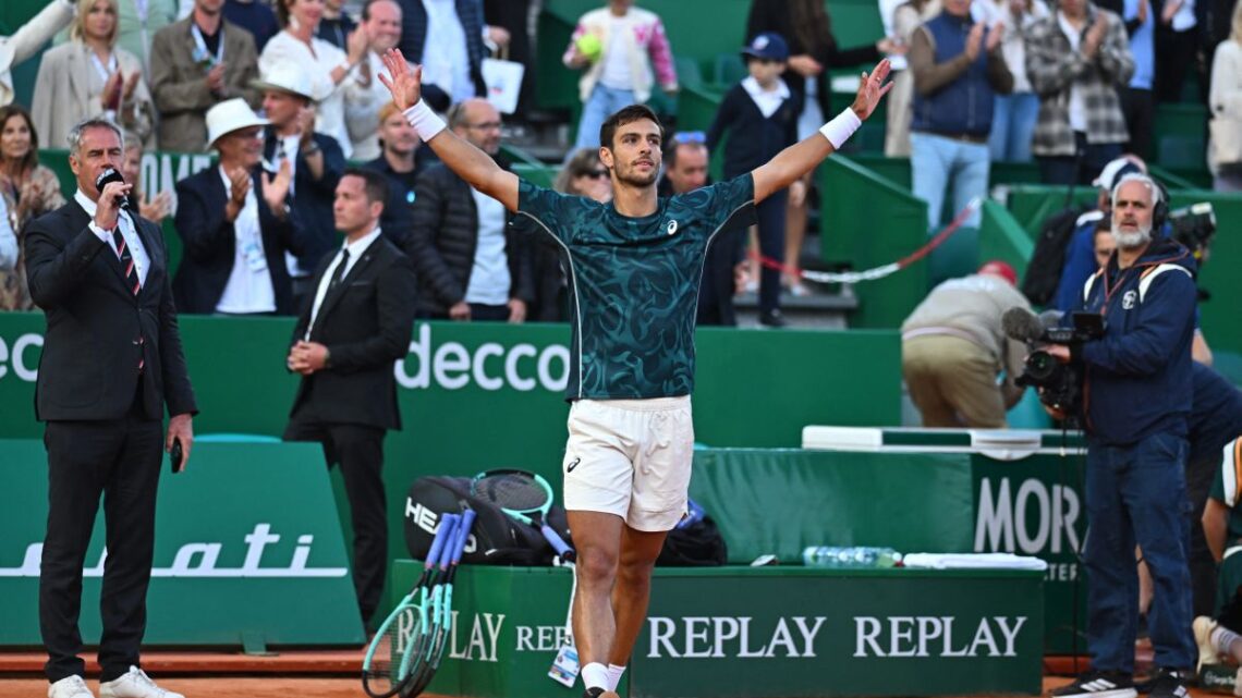 Musetti batte De Minaur, finale a Montecarlo contro Alcaraz Musetti batte De Minaur, finale a Montecarlo contro Alcaraz