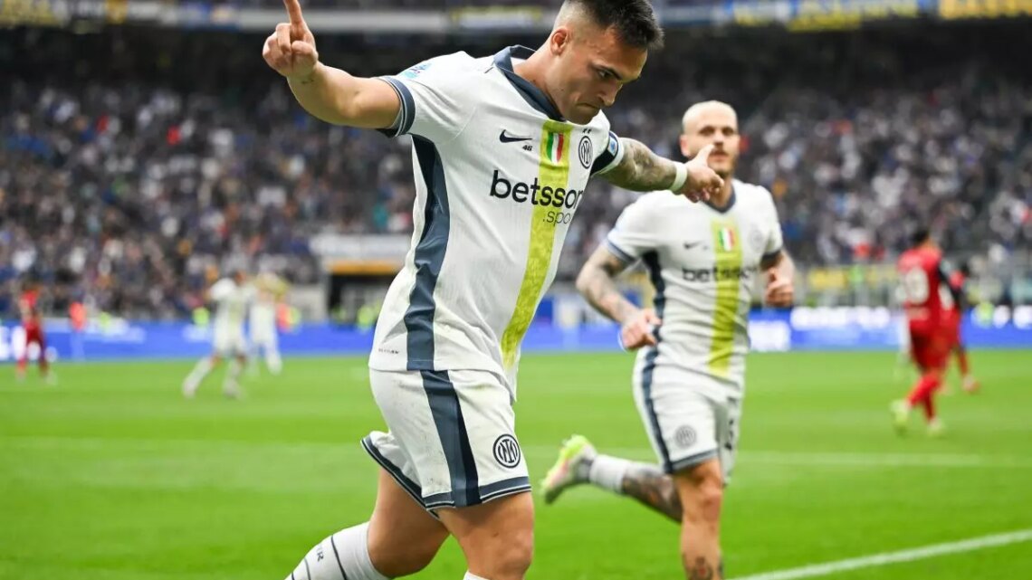 Inter-Cagliari 3-1, i nerazzurri tornano a +6 sul Napoli Inter-Cagliari 3-1, i nerazzurri tornano a +6 sul Napoli