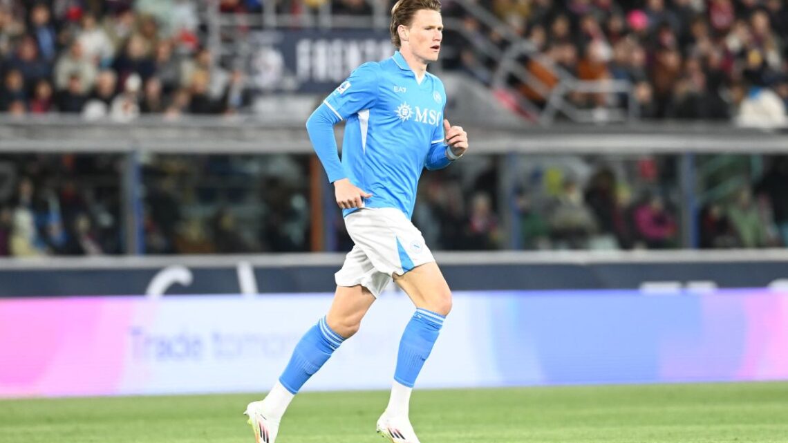 Il Napoli risponde all’Inter, Empoli battuto 3-0 Il Napoli risponde all’Inter, Empoli battuto 3-0