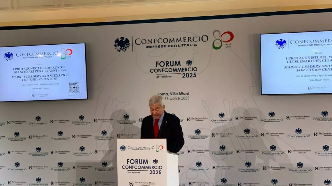 Confcommercio, stime del Pil al ribasso e consumi deboli Confcommercio, stime del Pil al ribasso e consumi deboli