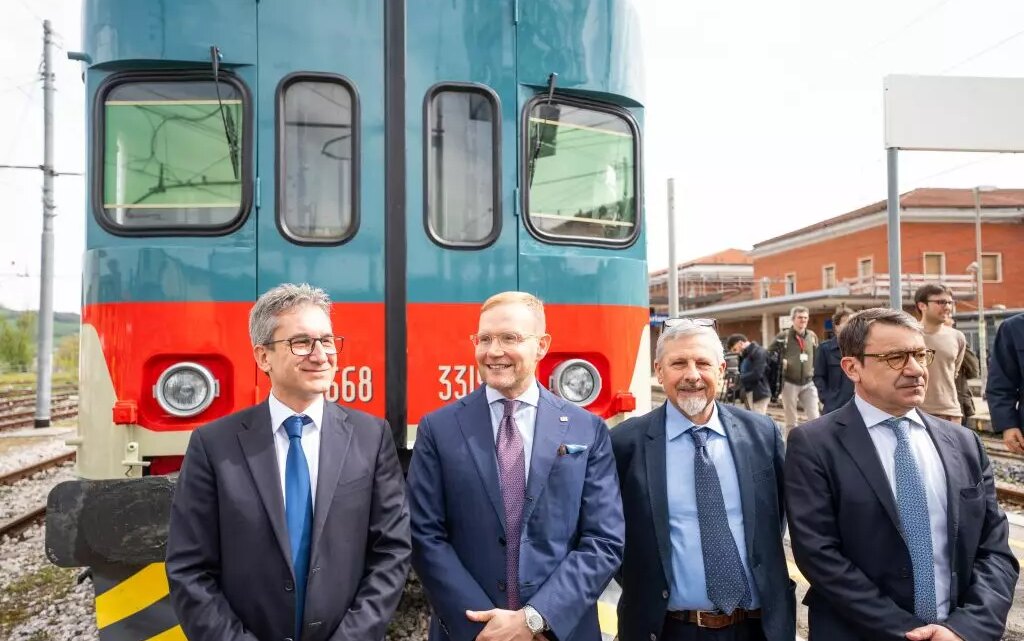 Treni, a Fabriano due automotrici storiche rigenerate in chiave green Treni, a Fabriano due automotrici storiche rigenerate in chiave green