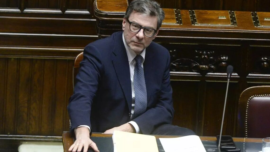 Giorgetti “Dazi hanno congelato stime al rialzo del Pil”