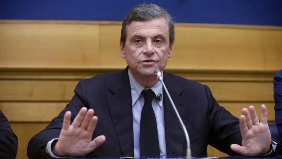 Dfp, Calenda “Documento inesistente, non c’è idea di Paese” Dfp, Calenda “Documento inesistente, non c’è idea di Paese”