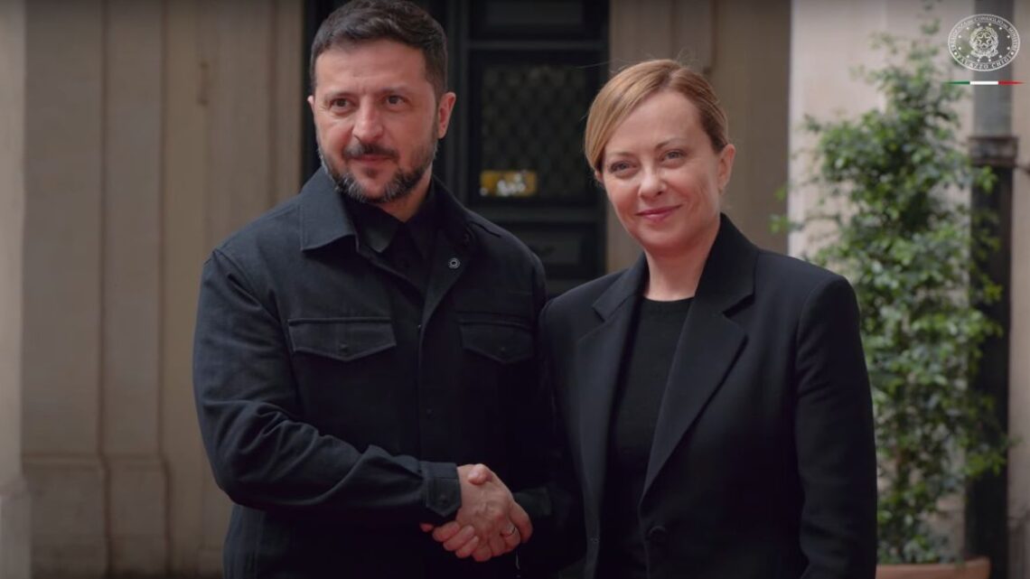 Zelensky “Apprezzo posizione chiara e di principio di Giorgia Meloni” Zelensky “Apprezzo posizione chiara e di principio di Giorgia Meloni”