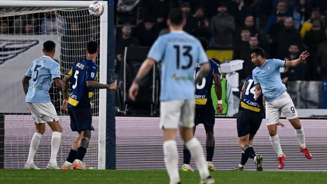 Pedro salva la Lazio, pari in rimonta contro il Parma Pedro salva la Lazio, pari in rimonta contro il Parma