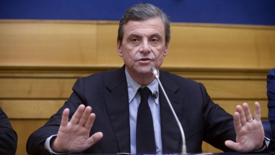 Calenda “I salari e la sanità sono questioni centrali di questo Paese” Calenda “I salari e la sanità sono questioni centrali di questo Paese”