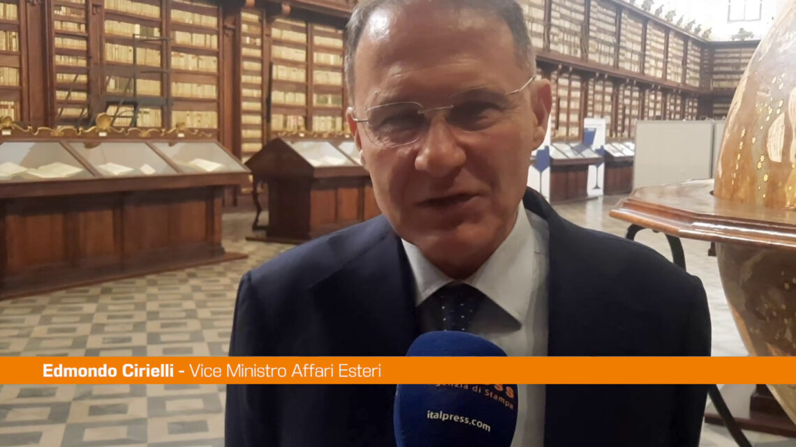 Dazi, Cirielli “No alle polemiche sterili, serve diplomazia” Dazi, Cirielli “No alle polemiche sterili, serve diplomazia”