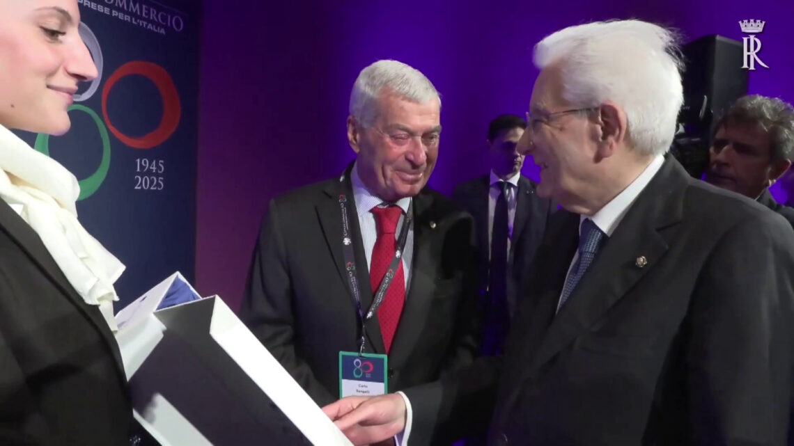 Mattarella a mostra Confcommercio per 80° anniversario Mattarella a mostra Confcommercio per 80° anniversario