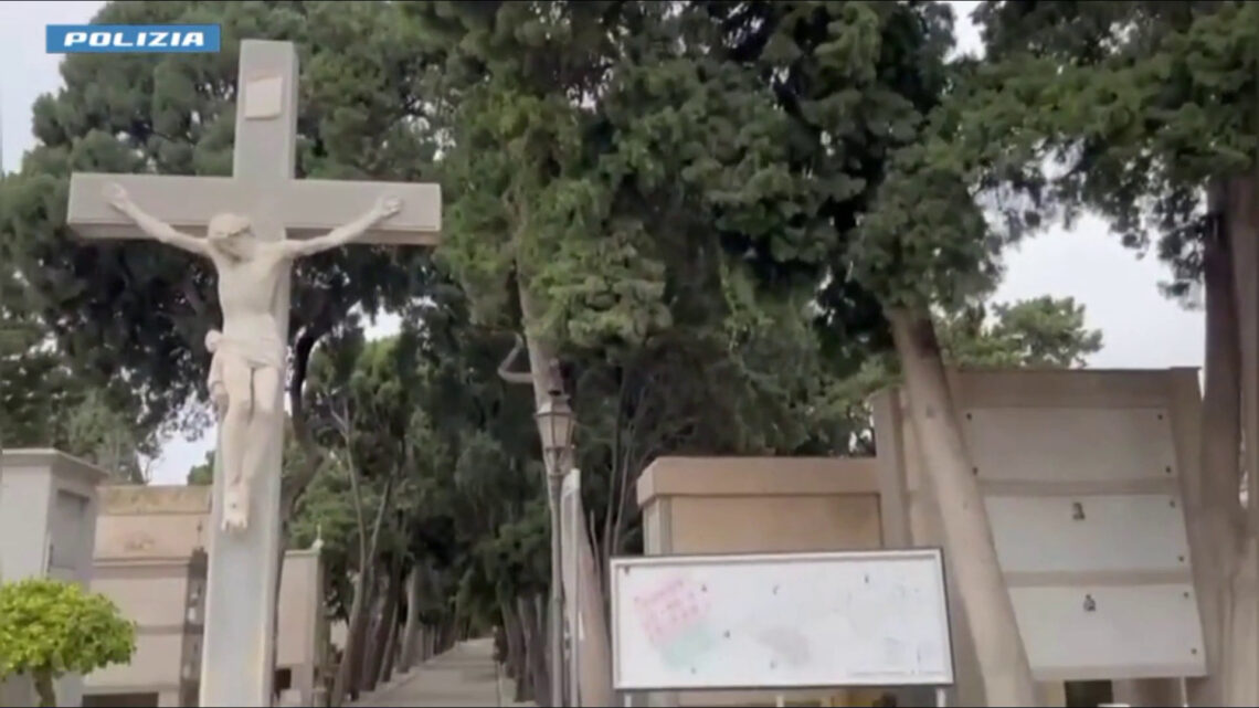 Concussione e corruzione al cimitero di Trapani, 5 misure cautelari Concussione e corruzione al cimitero di Trapani, 5 misure cautelari