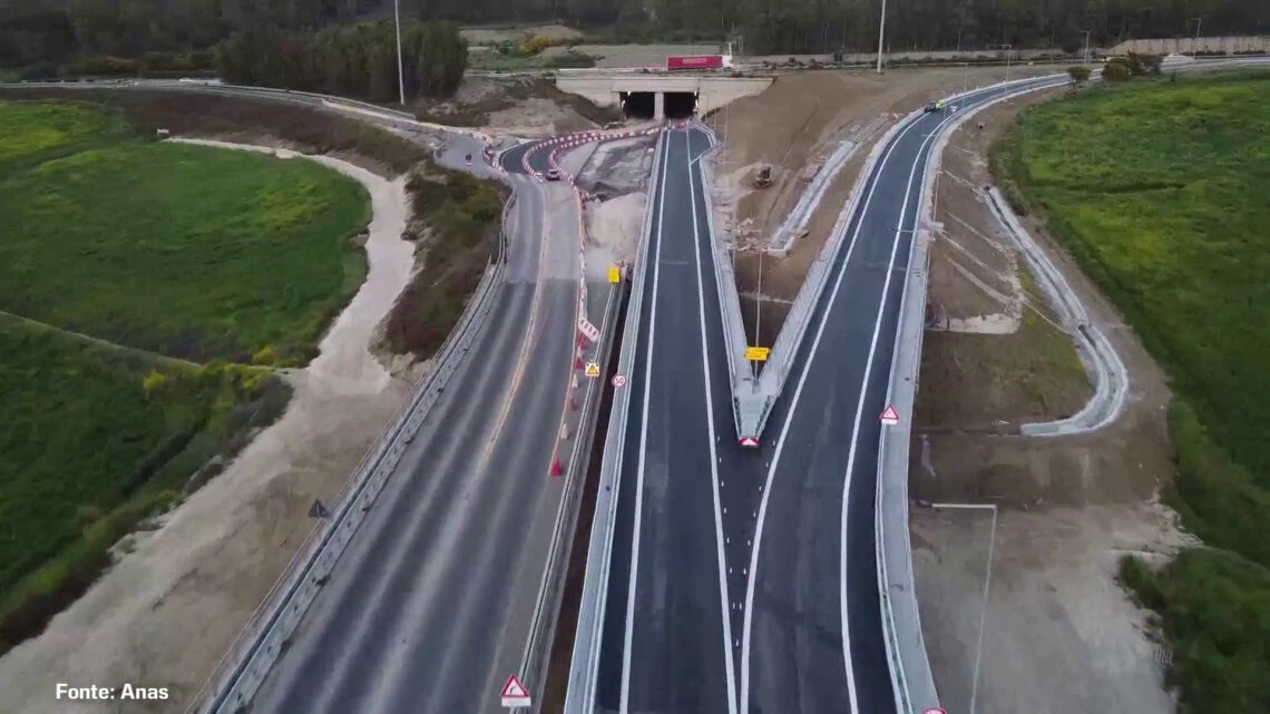 Anas, aperto il nuovo viadotto Salso lungo la statale 640 Anas, aperto il nuovo viadotto Salso lungo la statale 640