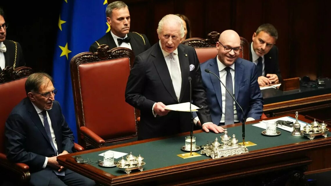 La prima volta di Re Carlo in Parlamento, cita Dante e ricorda Falcone La prima volta di Re Carlo in Parlamento, cita Dante e ricorda Falcone
