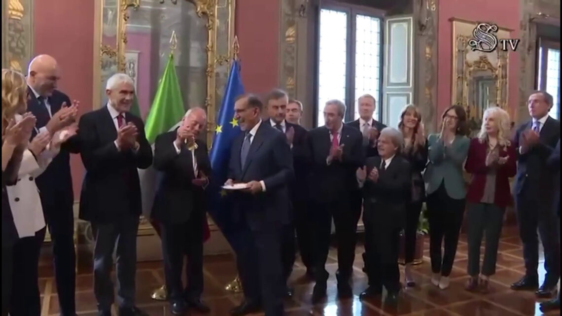 90 anni di Gianni Letta, in Senato gli auguri di La Russa e capigruppo 90 anni di Gianni Letta, in Senato gli auguri di La Russa e capigruppo