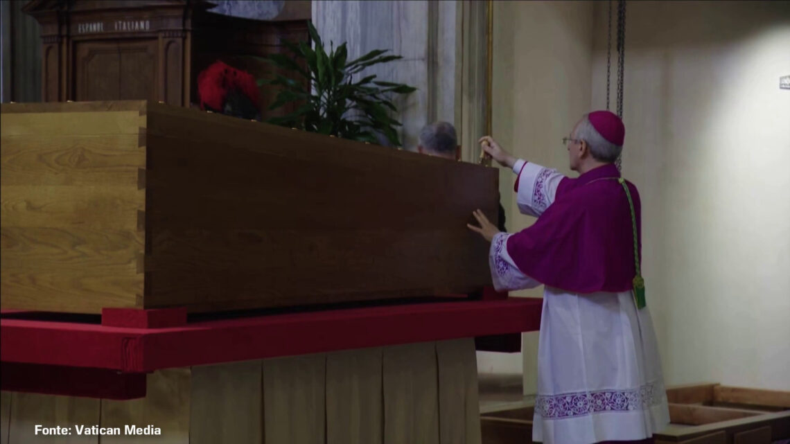 Le immagini della tumulazione di Papa Francesco a Santa Maria Maggiore Le immagini della tumulazione di Papa Francesco a Santa Maria Maggiore