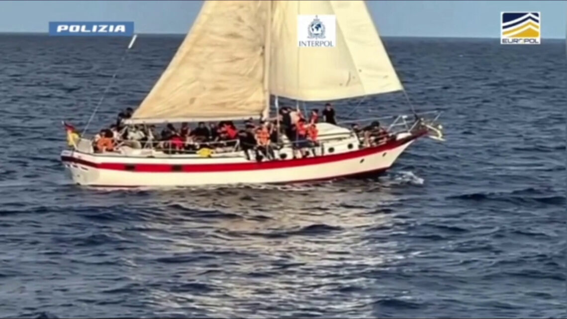 Catania, smantellata organizzazione dedita a immigrazione clandestina Catania, smantellata organizzazione dedita a immigrazione clandestina