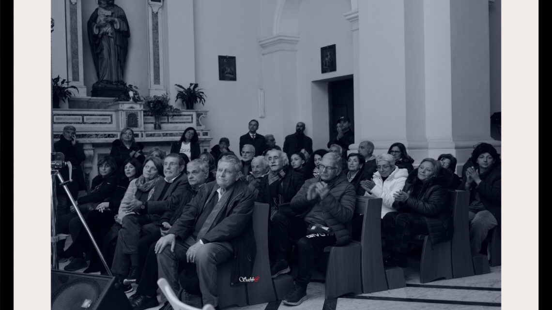 Campania:’E Zezi, la Chiesa e il Sindaco per i morti della Flobert’s Campania:’E Zezi, la Chiesa e il Sindaco per i morti della Flobert’s